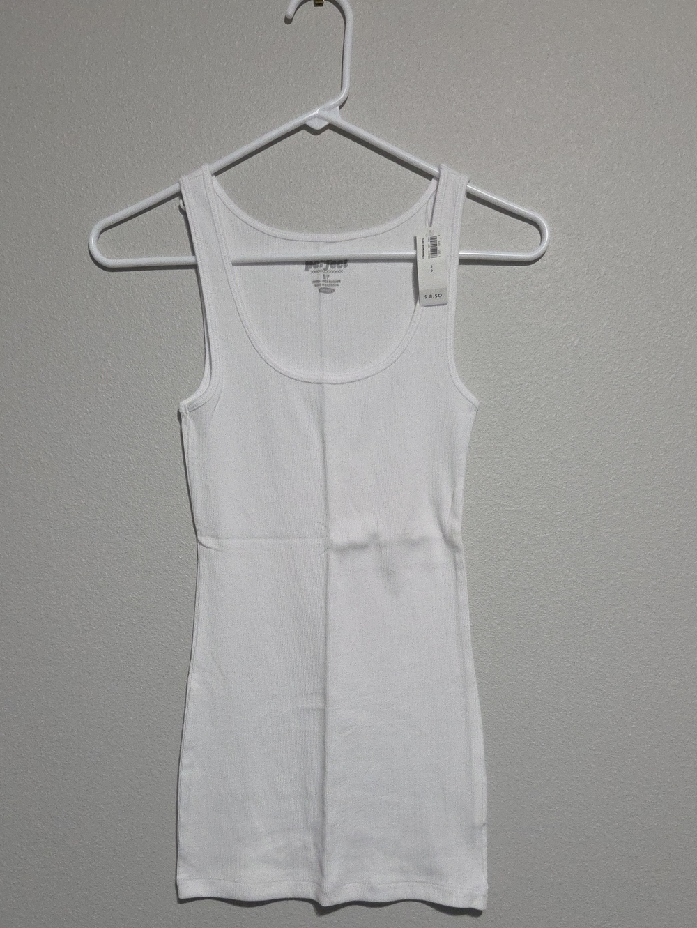 Old Navy White Ribbed Scoop Neck Tank Top